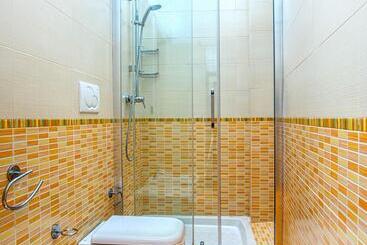پانسیون Ideal Rooms