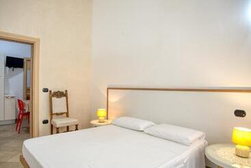 پانسیون Ideal Rooms