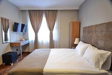 Cadde 7 Otel