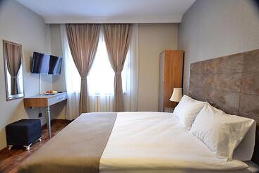 Cadde 7 Otel