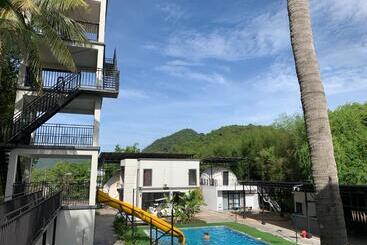 هتل Adventure Dome Resort