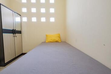 هتل Oyo Life 2216 Griya Jakasetia