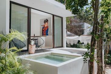 Jungle Lodge Boutique Hotel   Adults Only