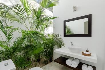 Jungle Lodge Boutique Hotel   Adults Only