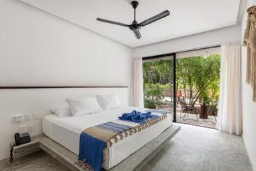 Jungle Lodge Boutique Hotel   Adults Only