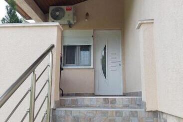 پانسیون Neðo Apartments Brda