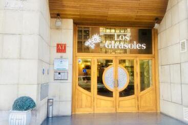 Aparthotel Los Girasoles