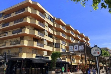Apartamentos Iris Bahía Dorada
