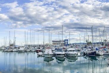 Apartamentos Turisticos Biarritz  Bloque I