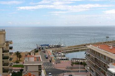 Apartamentos Turisticos Biarritz  Bloque I
