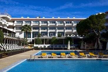 هتل آپارتمان Aqualuz Lagos by The Editory