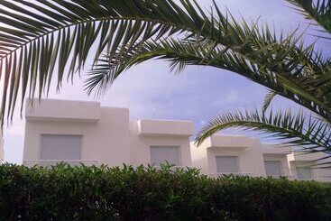 Camelina Suites