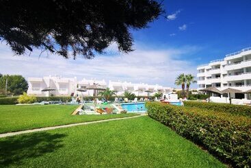 Camelina Suites