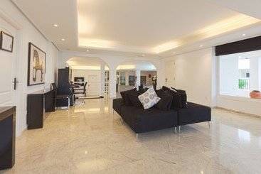 Camelina Suites