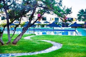 Camelina Suites