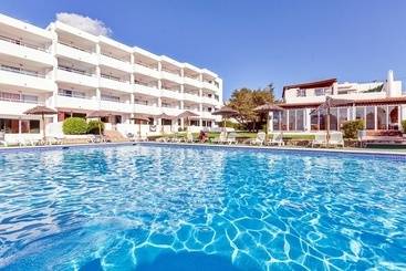 Camelina Suites