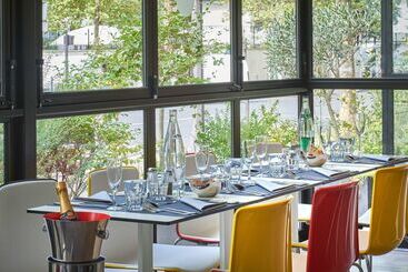 هتل Campanile Paris Bercy Village