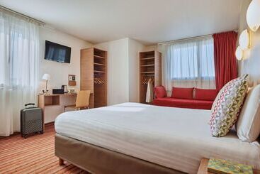 هتل Campanile Paris Bercy Village