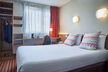 هتل Campanile Paris Bercy Village