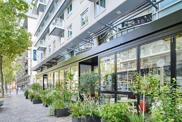هتل Campanile Paris Bercy Village