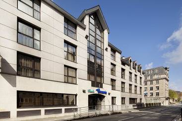 هتل Escale Oceania Quimper Centre