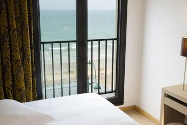 هتل Escale Oceania Saint Malo