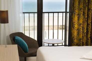 هتل Escale Oceania Saint Malo
