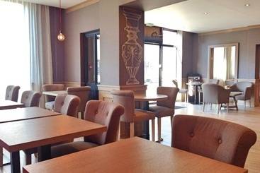 هتل Hôtel Le 209 Paris Bercy