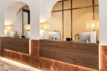 Отель Zahara Resorts & Villas