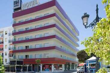 هتل NH San Pedro De Alcántara