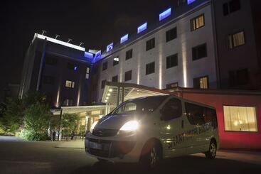 Smart Hotel Holiday
