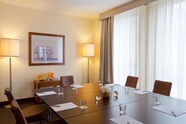 Starhotels Business Palace