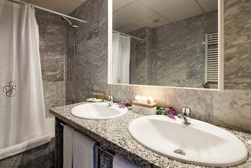 Suite Hotel S Argamassa Palace