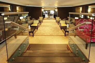 هتل The Bristol