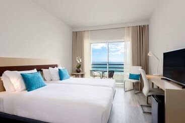 酒店 Tryp by Wyndham Lisboa Caparica Mar