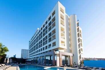 酒店 Tryp by Wyndham Lisboa Caparica Mar