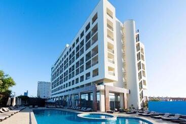 酒店 Tryp by Wyndham Lisboa Caparica Mar