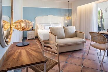 Отель Zahara Resorts & Villas