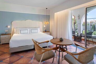 Отель Zahara Resorts & Villas