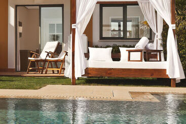 Отель Zahara Resorts & Villas