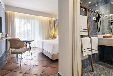 Отель Zahara Resorts & Villas