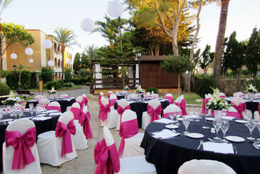 Отель Zahara Resorts & Villas
