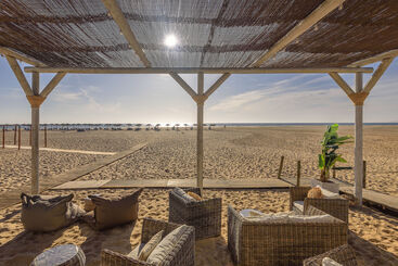 Отель Zahara Resorts & Villas