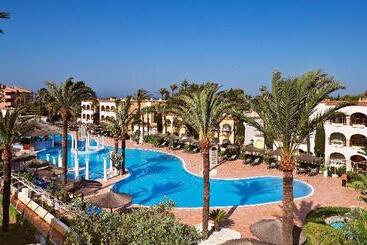 Отель Zahara Resorts & Villas