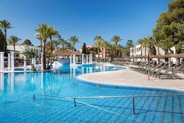 Отель Zahara Resorts & Villas