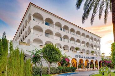 Отель Zahara Resorts & Villas