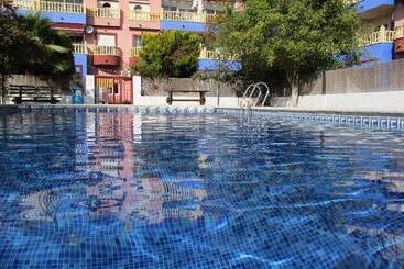 استراحتگاه Apartamentos Marina Internacional