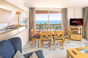 Sunset Beach Club Hotel Apartments