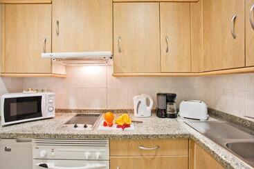 Sunset Beach Club Hotel Apartments