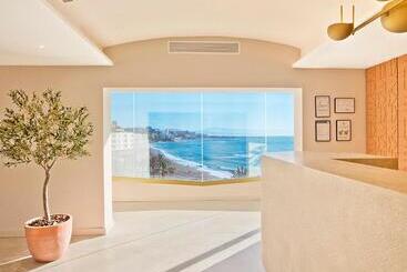 Sunset Beach Club Hotel Apartments